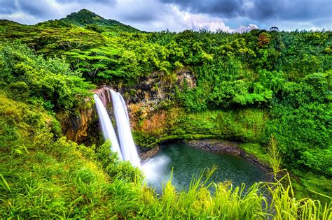 The Fascinating Culture and Traditions of Magic Island in Hawaii